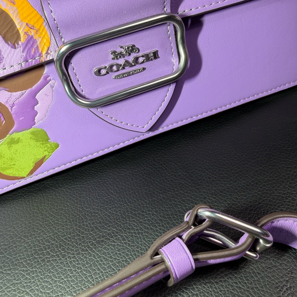 Coach Sholderbag Lavender Floral Crossbody Bag Never worn!!! - Picture 3 of 16